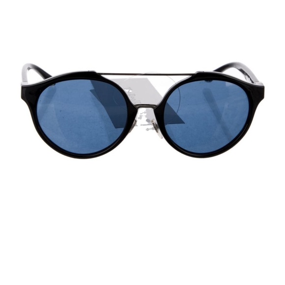 TORY BURCH Round Sunglasses Women’s Black / Blue Tinted Tortoiseshell Minimalist